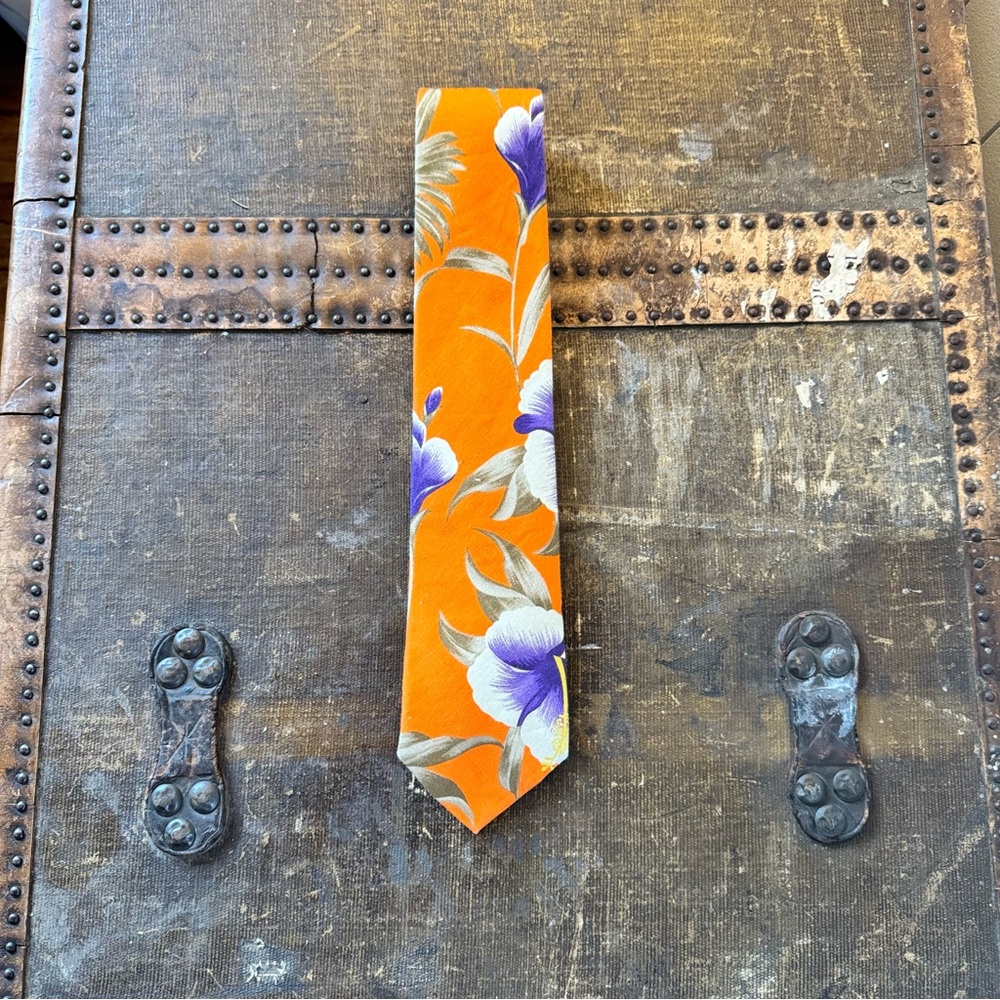 Ralph Lauren Made in Italy Linen Tie